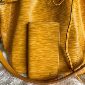 🎉SOLD🎉Louis Vuitton Epi Petite Noe Yellow